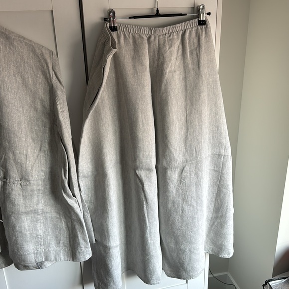 J. Jill Women’s Linen Blazer and Skirt Set - Picture 9 of 10